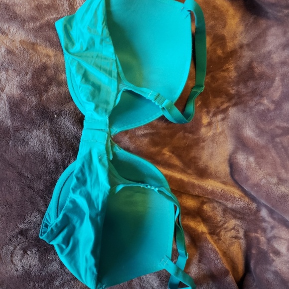 Victoria's Secret Bra - Picture 2 of 4